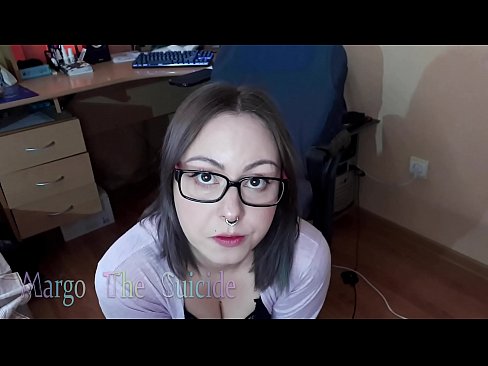 ❤️ Fata sexy cu ochelari suge adânc Dildo în fața camerei de filmat ❤❌  at ro.ru-pp.ru